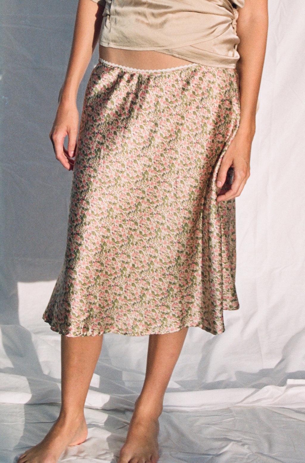 Flores De Jardim Bias Cut Mid Skirt