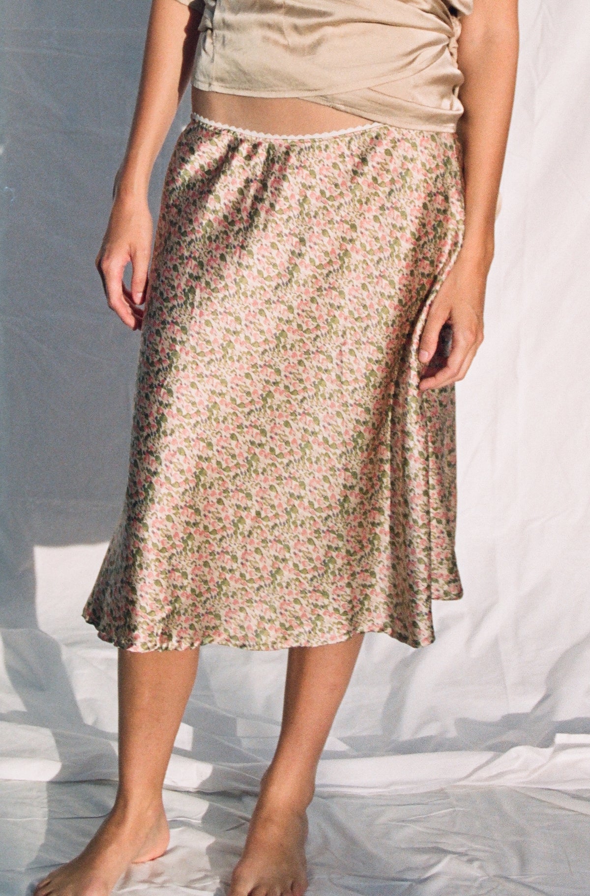 Flores De Jardim Bias Cut Mid Skirt